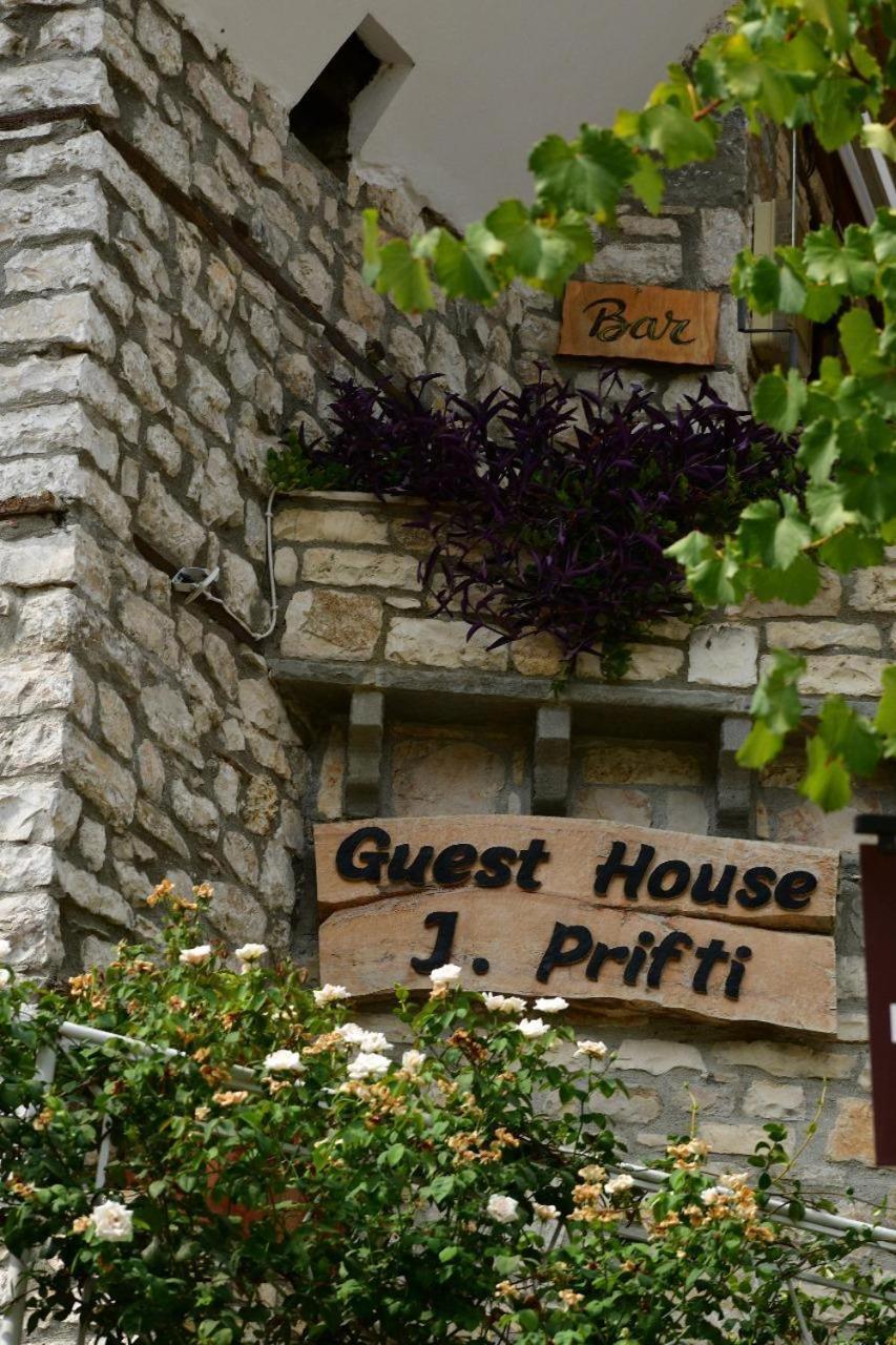 Guest House J.Prifti Berat Eksteriør billede