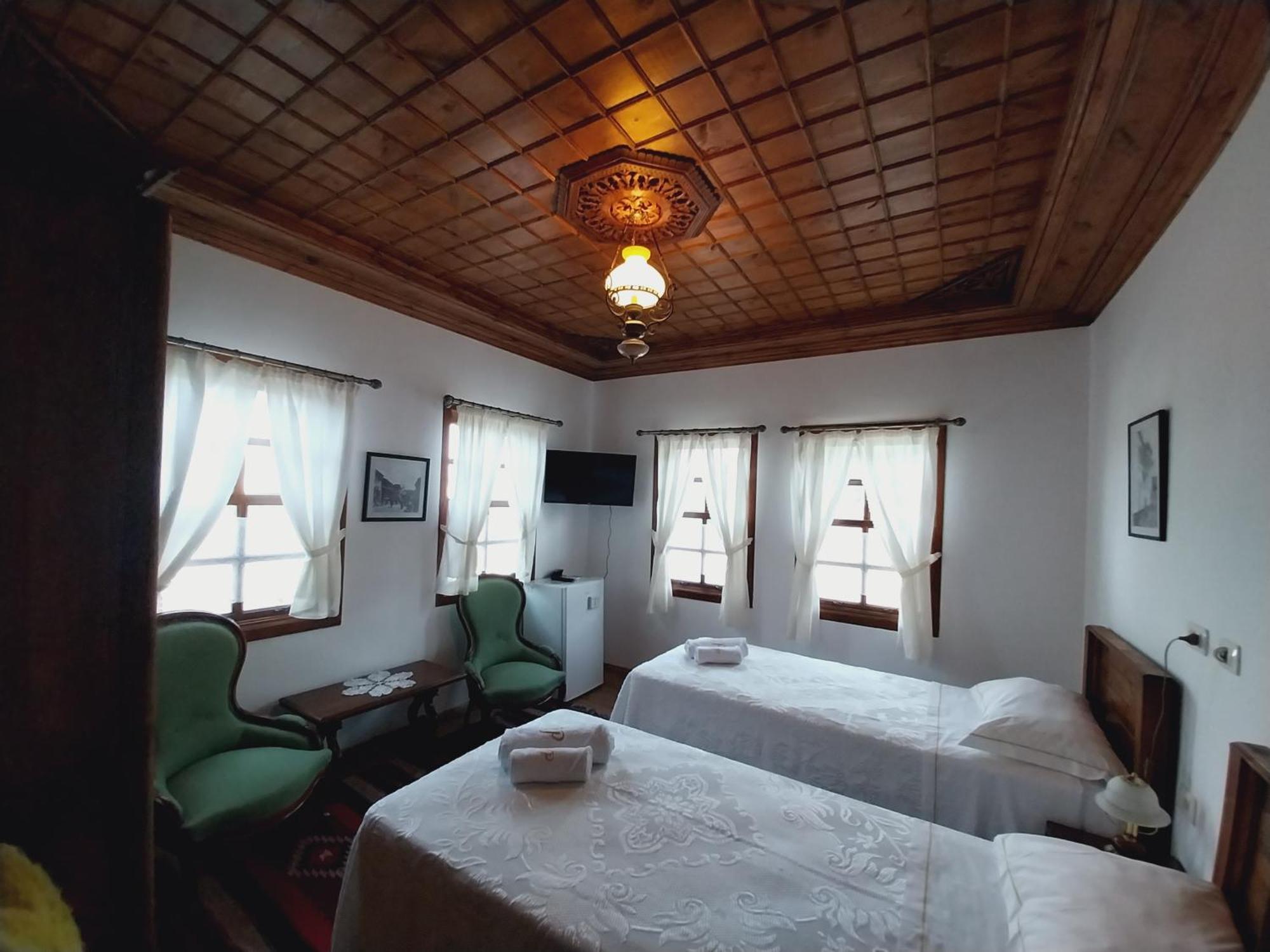 Guest House J.Prifti Berat Værelse billede