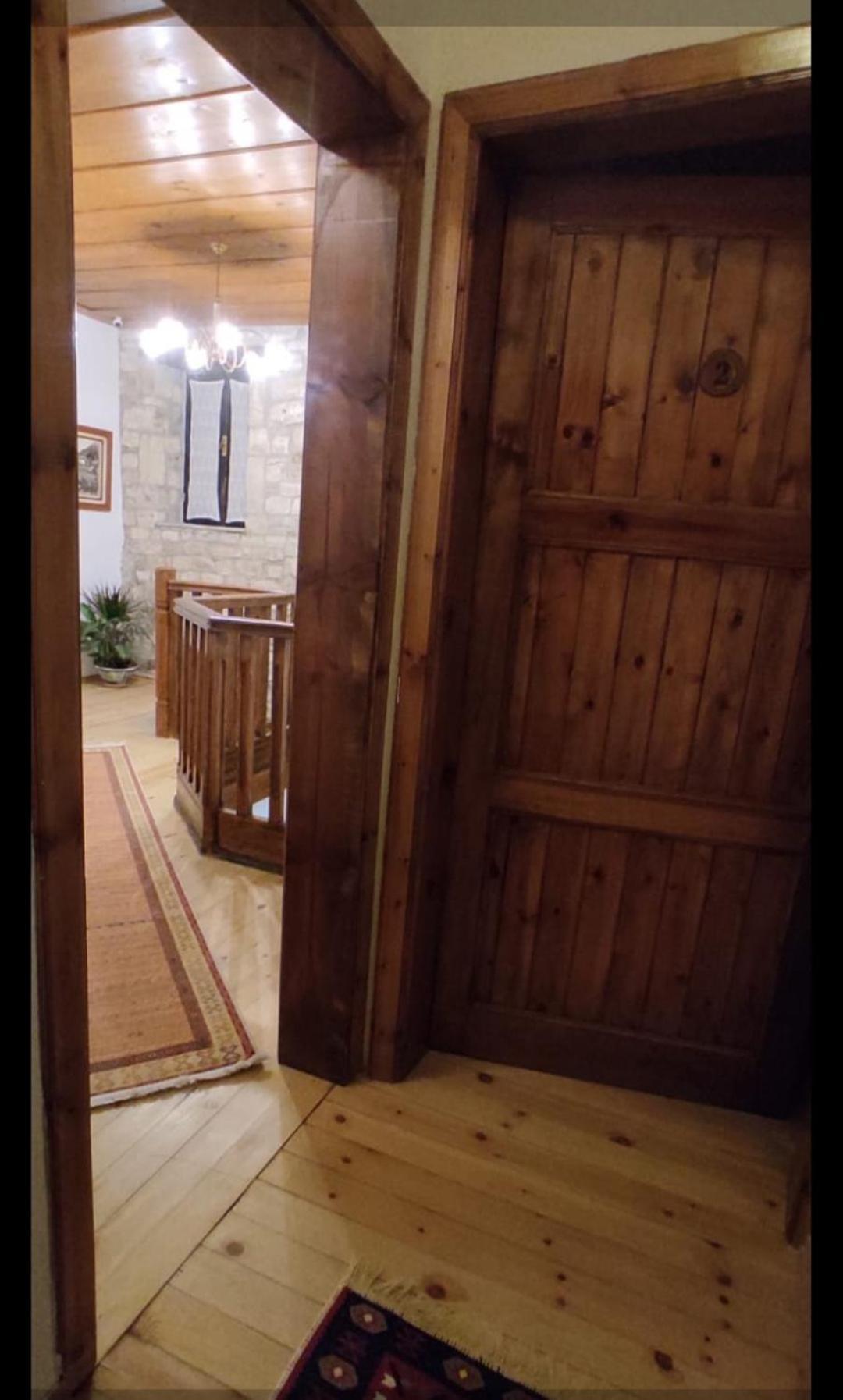 Guest House J.Prifti Berat Eksteriør billede